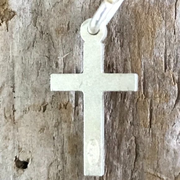 NWOT Silver Etched Cross Pendant - Picture 5 of 5